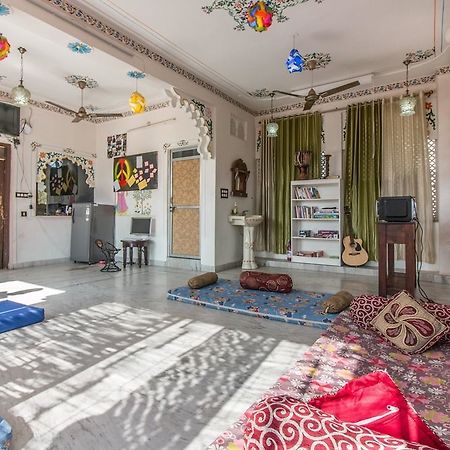 Backpacker Panda Lake Pichola Udaipur Eksteriør billede